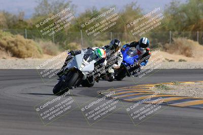 media/Nov-05-2022-SoCal Trackdays (Sat) [[f8d9b725ab]]/Turn 2 (1120am)/